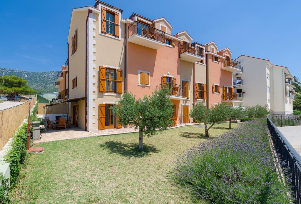 בול Apartments Vallum מראה חיצוני תמונה